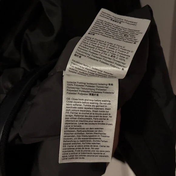 Helly Hansen Black Snowplay Ski Jacket - Picture 12 of 14